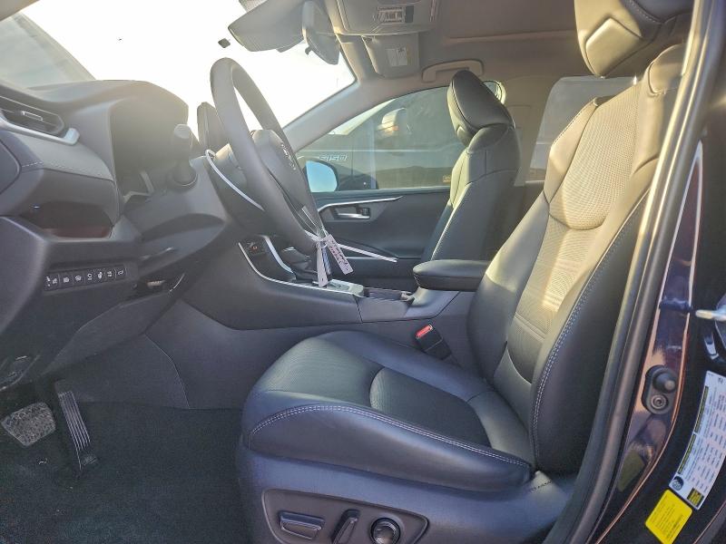 Фото 7 - TOYOTA RAV4