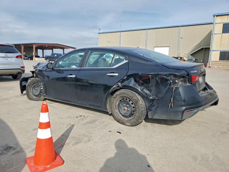 Фото 2 - NISSAN ALTIMA