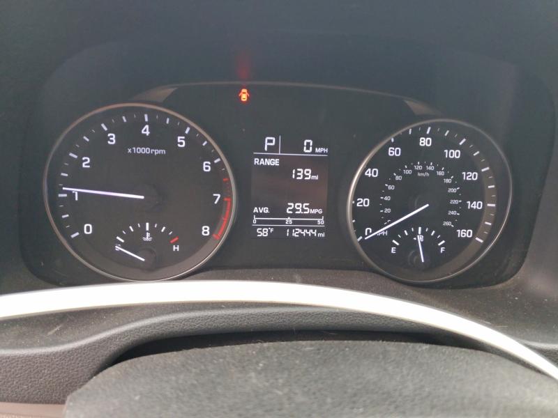 Фото 9 - HYUNDAI ELANTRA