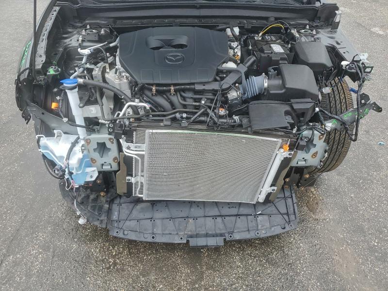 Фото 12 - MAZDA CX30