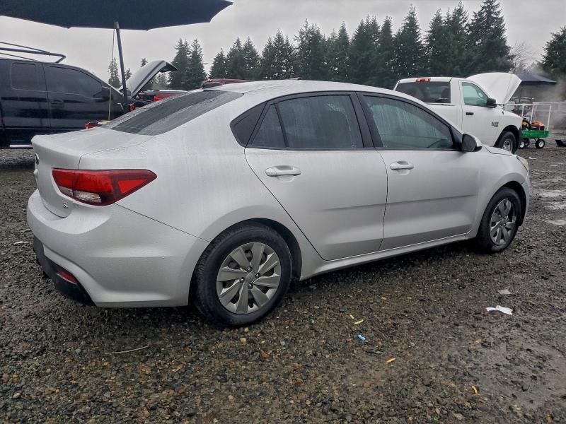 Фото 3 - KIA RIO