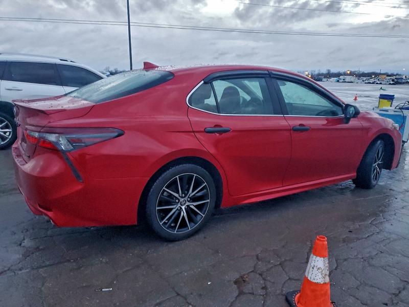 Фото 3 - TOYOTA CAMRY