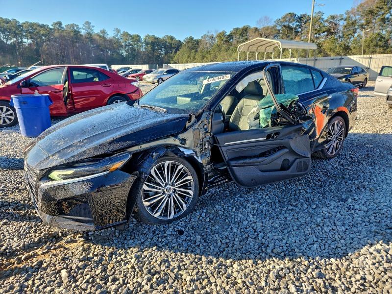 Фото 1 - NISSAN ALTIMA