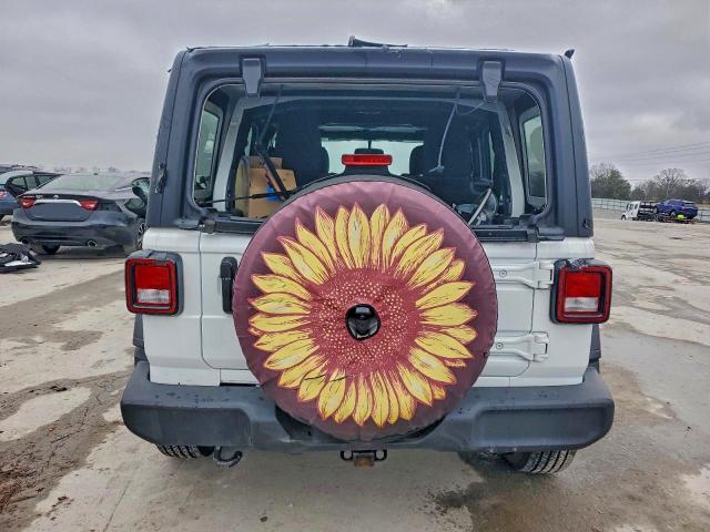 Фото 6 - JEEP WRANGLER