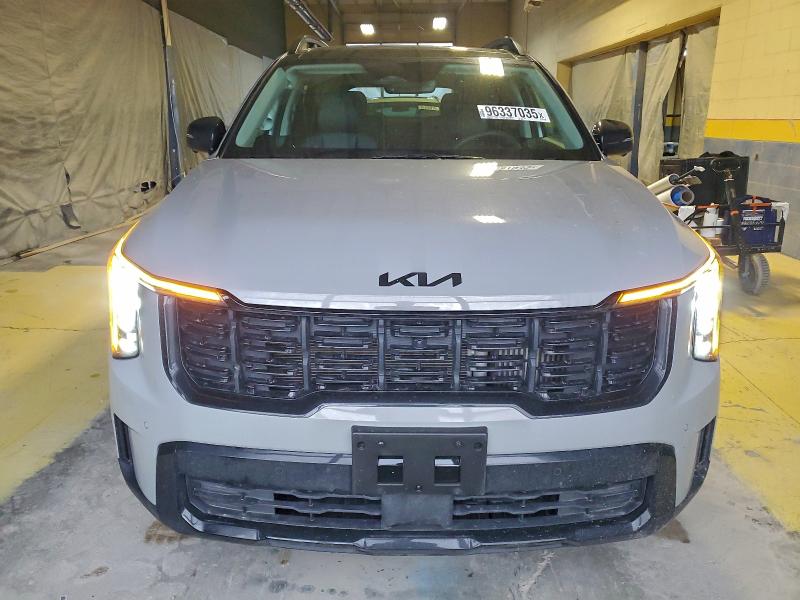 Фото 5 - KIA SORENTO