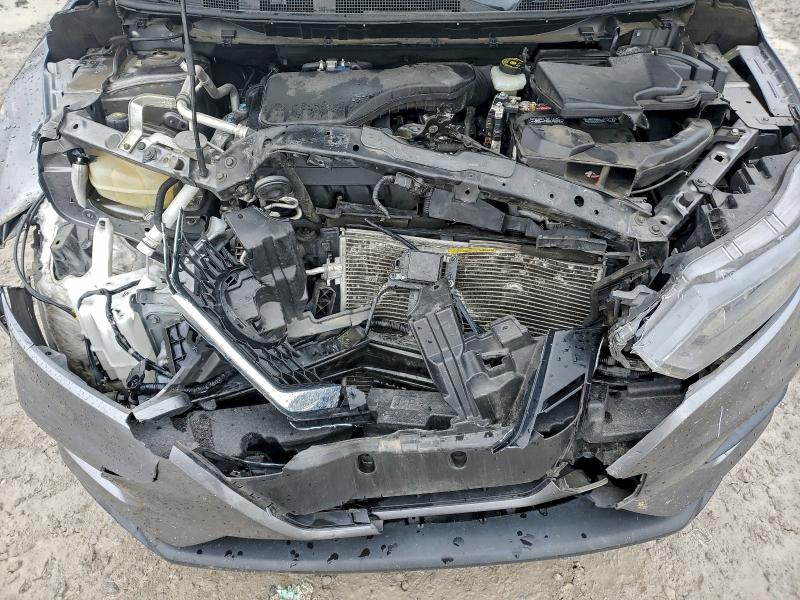 Фото 12 - NISSAN ROGUE