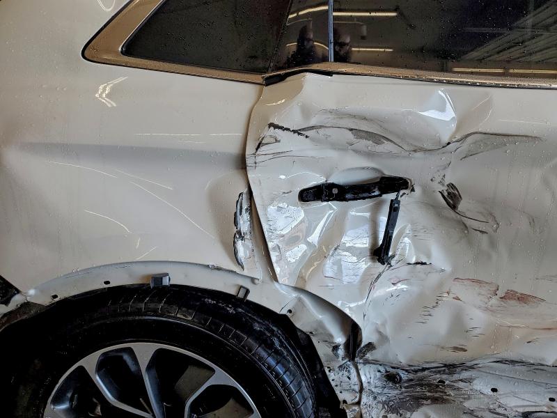 Фото 11 - LINCOLN NAUTILUS