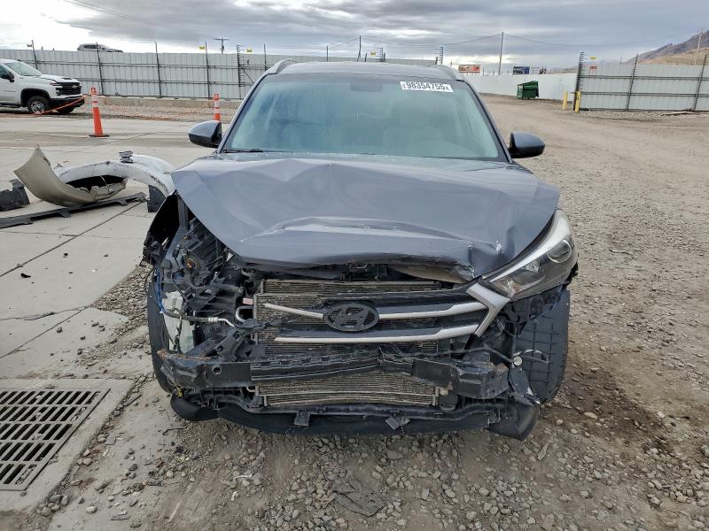 Фото 5 - HYUNDAI TUCSON