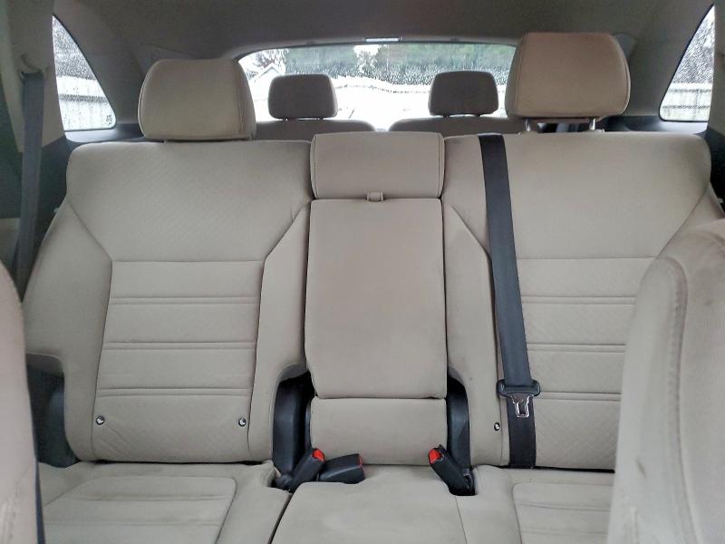 Фото 10 - KIA SORENTO