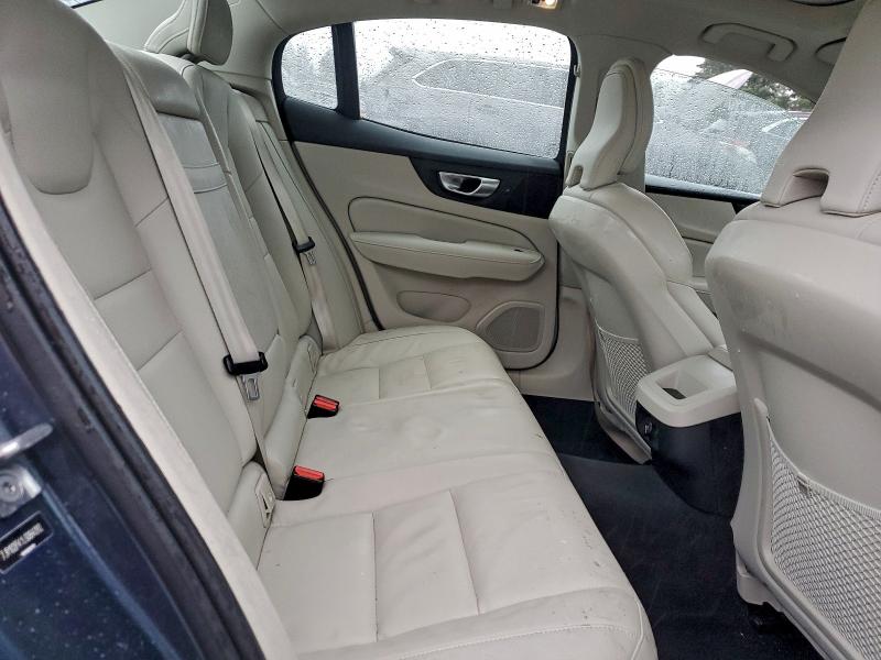 Фото 10 - VOLVO S60