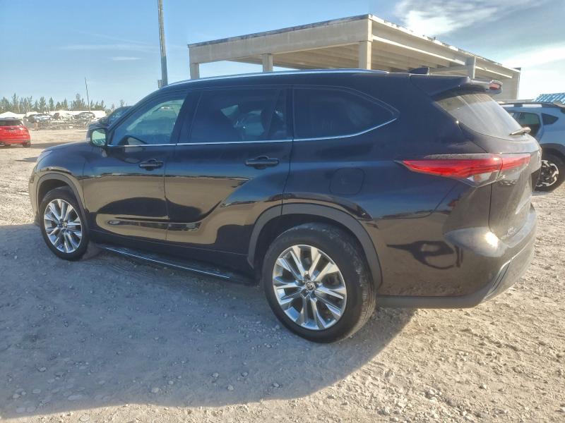 Фото 2 - TOYOTA HIGHLANDER