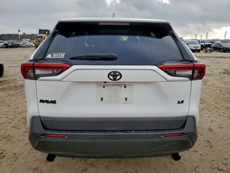 Фото 6 - TOYOTA RAV4