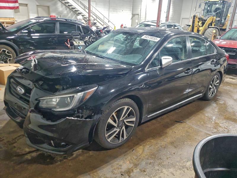 Фото 1 - SUBARU LEGACY