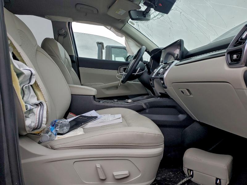 Фото 7 - KIA SORENTO