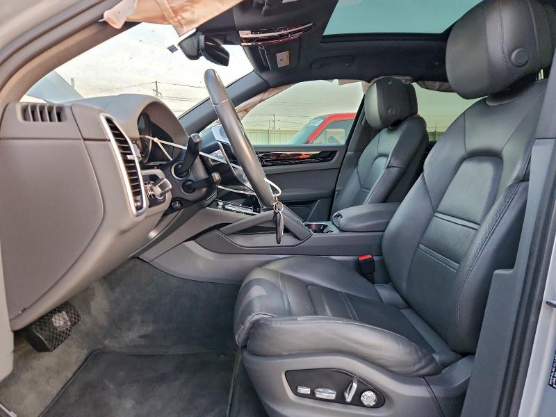 Фото 7 - PORSCHE CAYENNE