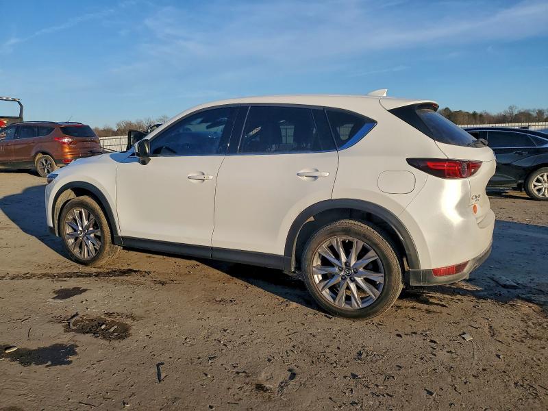 Фото 2 - MAZDA CX-5