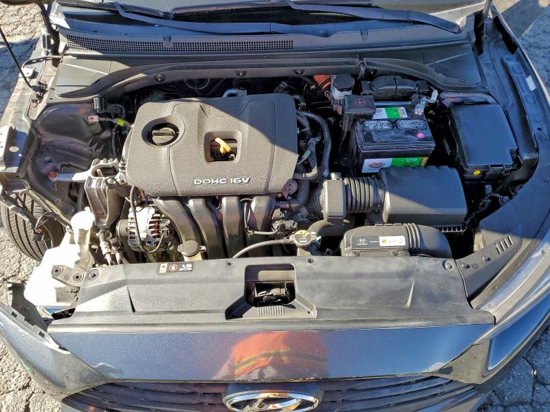 Фото 11 - HYUNDAI VELOSTER