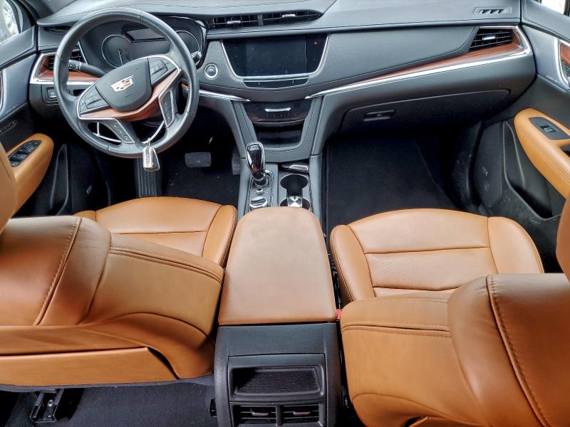 Фото 8 - CADILLAC XT5