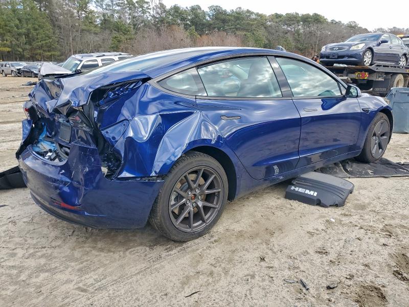 Фото 3 - TESLA MODEL 3