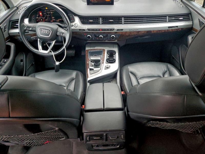 Фото 8 - AUDI Q7