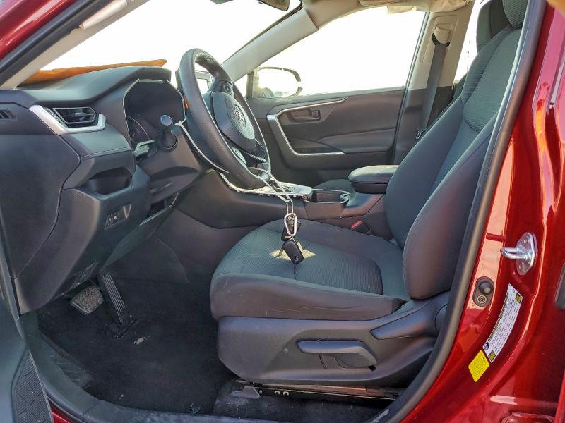 Фото 7 - TOYOTA RAV4