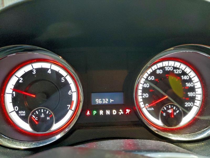 Фото 9 - DODGE CARAVAN