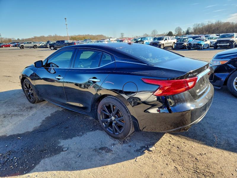 Фото 2 - NISSAN MAXIMA