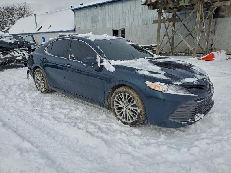 Фото 4 - TOYOTA CAMRY