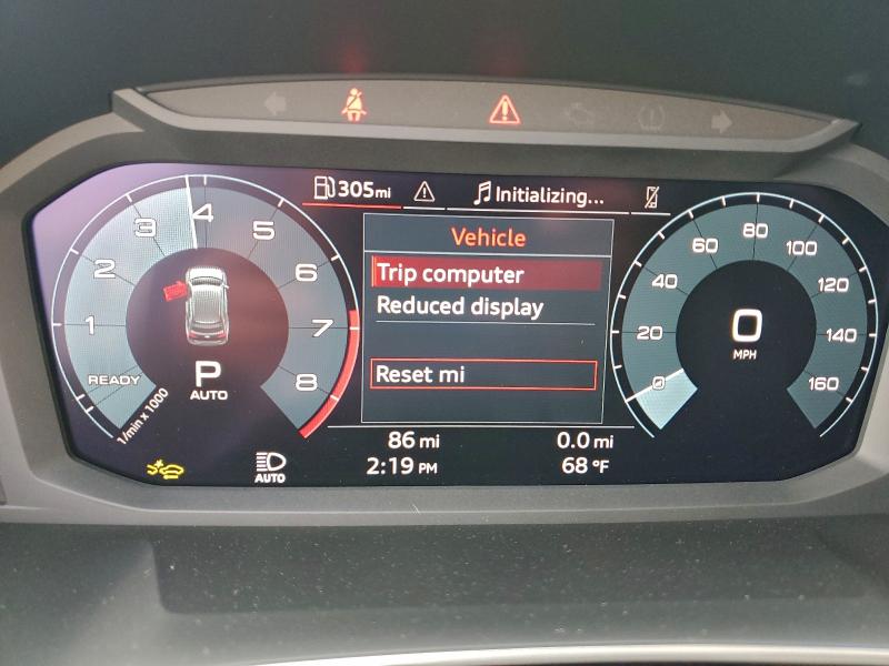 Фото 9 - AUDI Q3