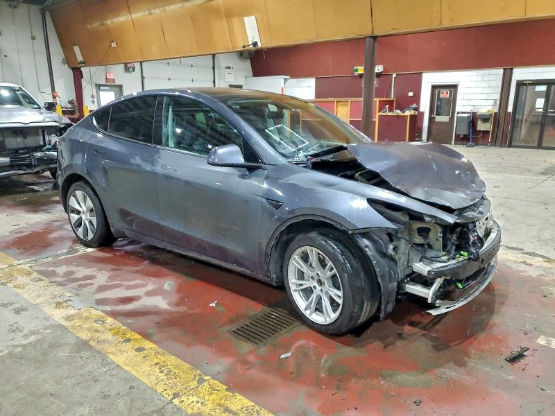 Фото 4 - TESLA MODEL Y