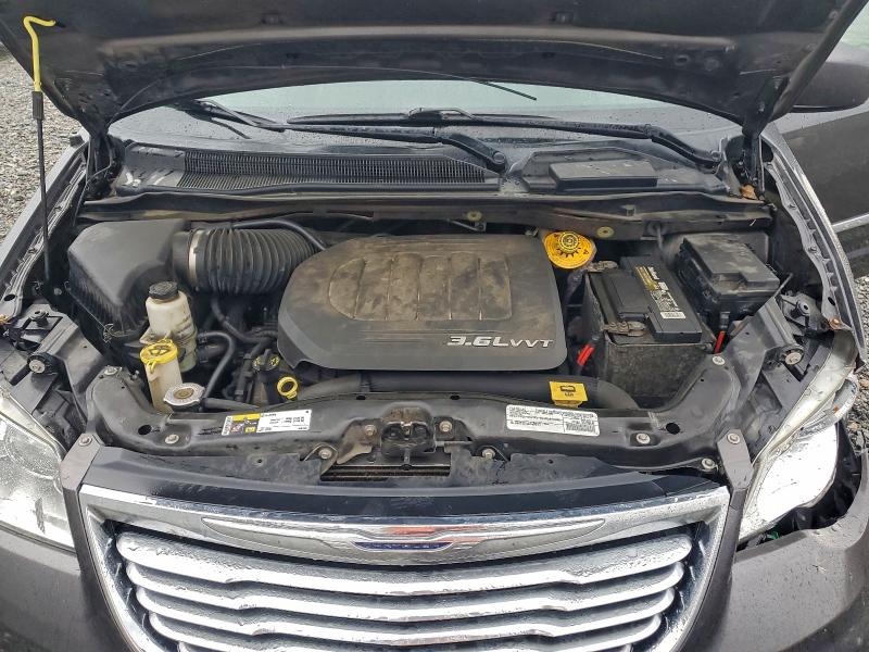 Фото 12 - CHRYSLER MINIVAN