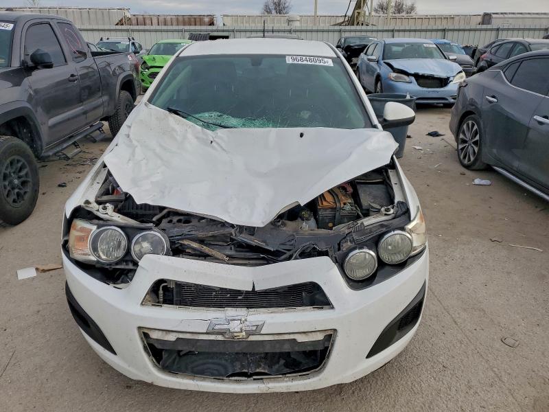 Фото 5 - CHEVROLET SONIC