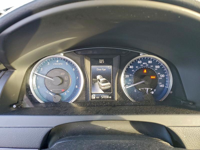 Фото 9 - TOYOTA CAMRY