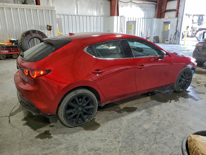 Фото 3 - MAZDA 3