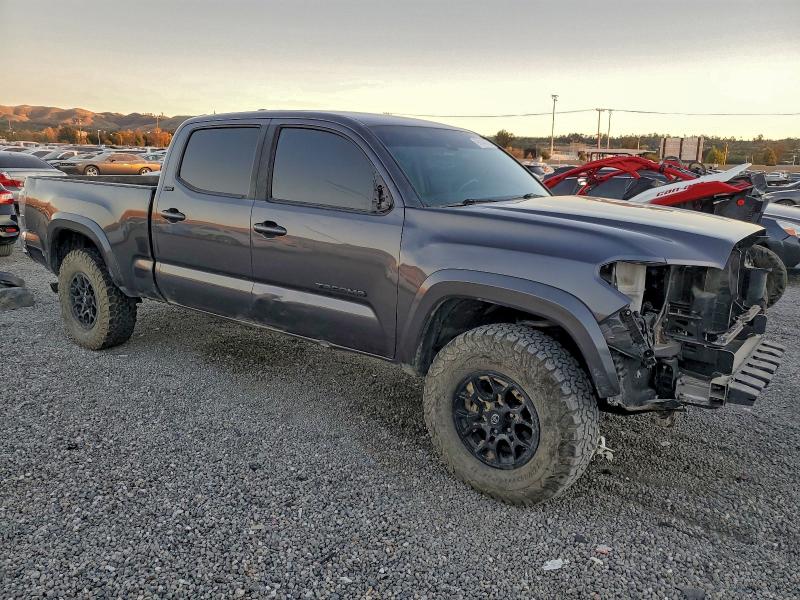 Фото 4 - TOYOTA TACOMA