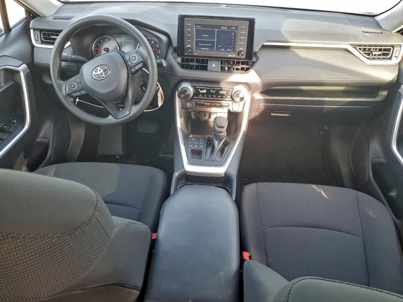 Фото 8 - TOYOTA RAV4