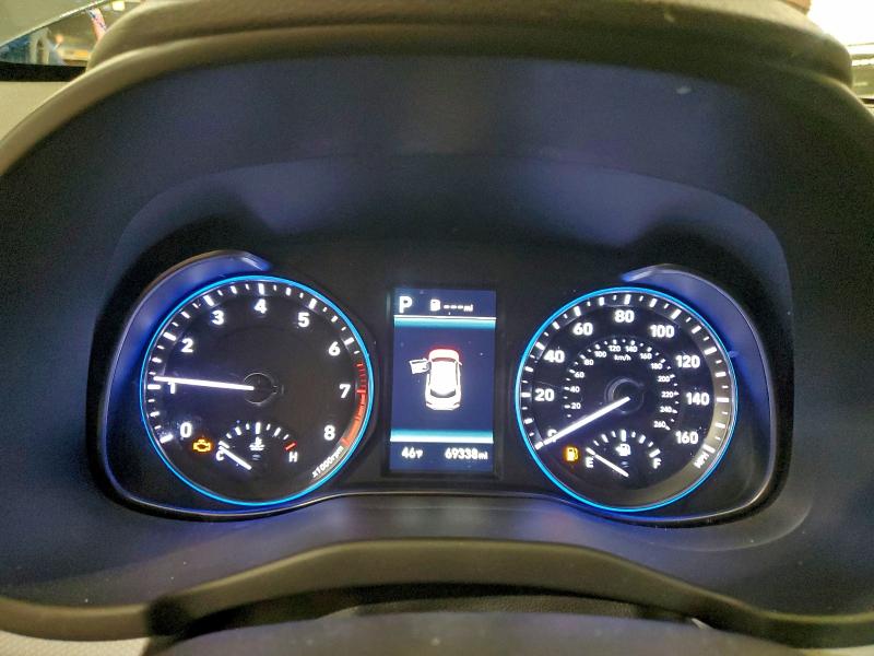 Фото 9 - HYUNDAI KONA