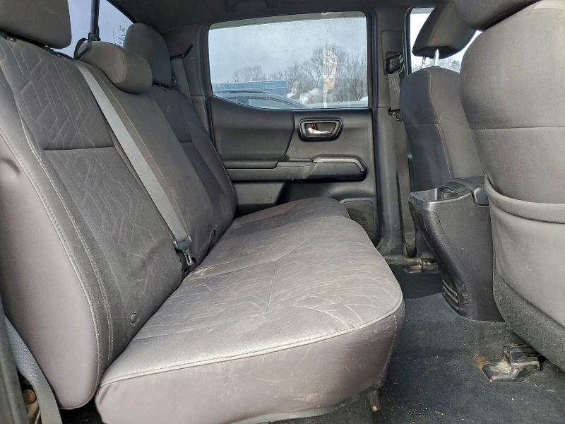 Фото 10 - TOYOTA TACOMA