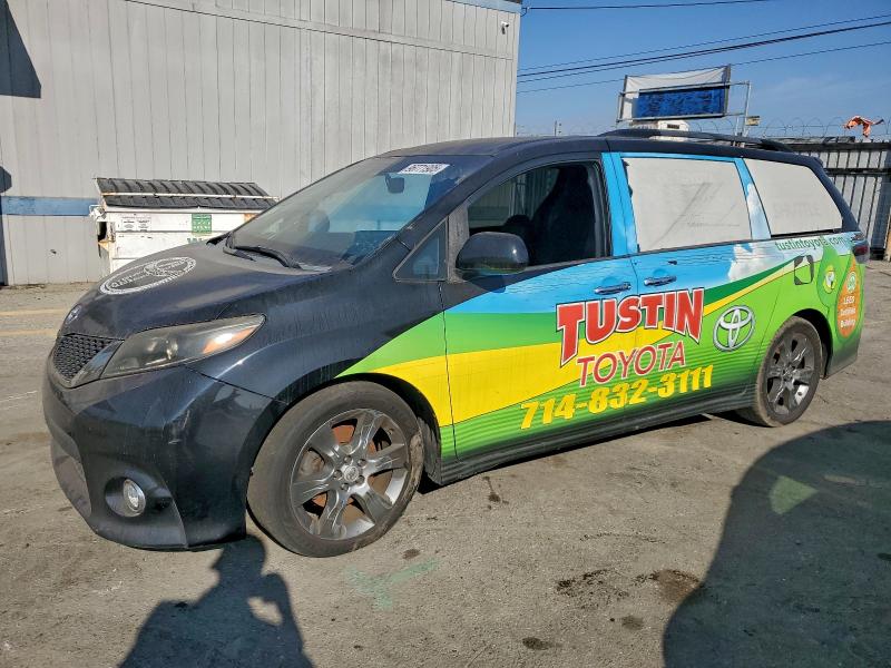 Фото 1 - TOYOTA SIENNA