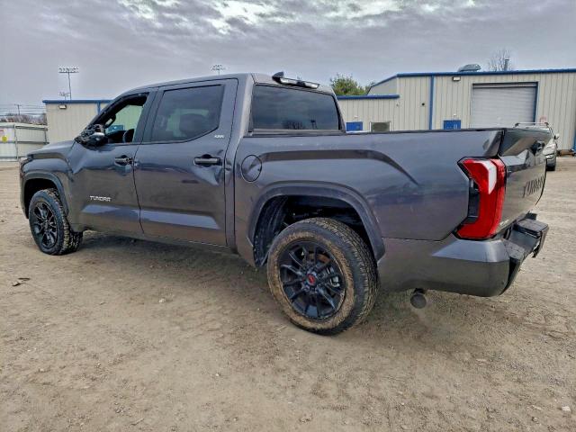 Фото 2 - TOYOTA TUNDRA