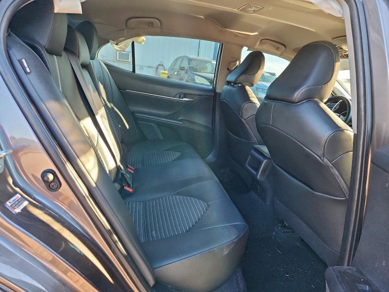 Фото 10 - TOYOTA CAMRY