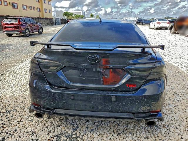 Фото 6 - TOYOTA CAMRY