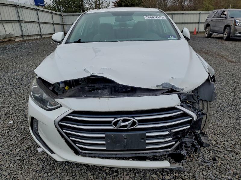 Фото 5 - HYUNDAI ELANTRA