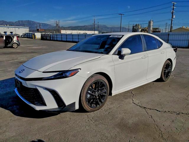 Фото 1 - TOYOTA CAMRY