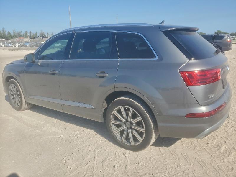 Фото 2 - AUDI Q7