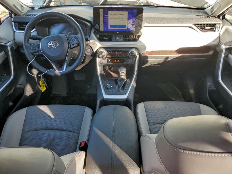 Фото 8 - TOYOTA RAV4