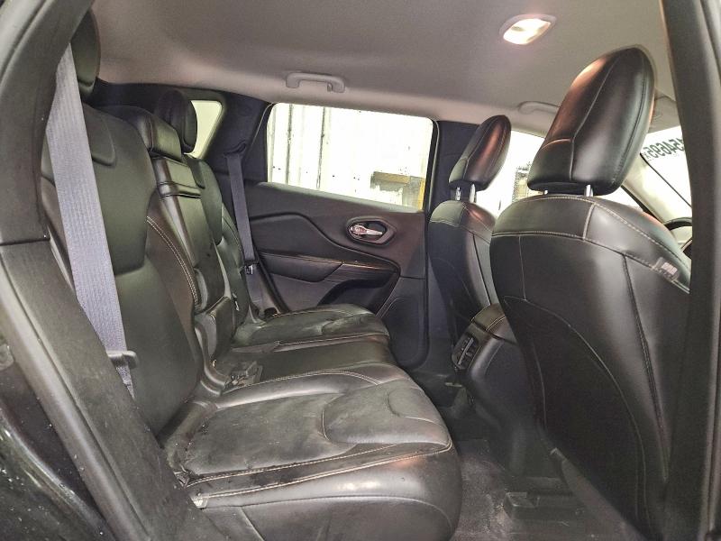 Фото 10 - JEEP GRAND CHER