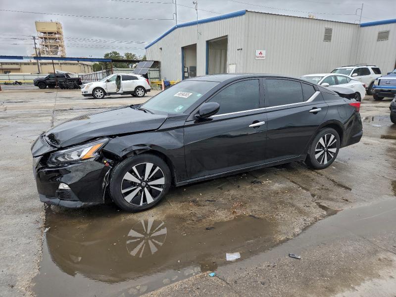 Фото 1 - NISSAN ALTIMA