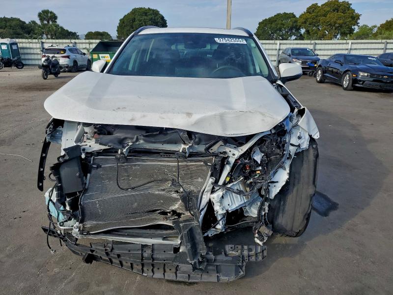 Фото 5 - TOYOTA RAV4