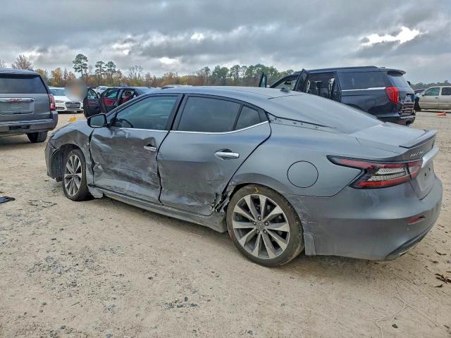 Фото 2 - NISSAN MAXIMA